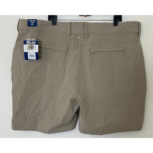 HUK Men's Pursuit 8” Fishing Above the Knee Shorts Khaki Color Size XXXL - Picture 5 of 13